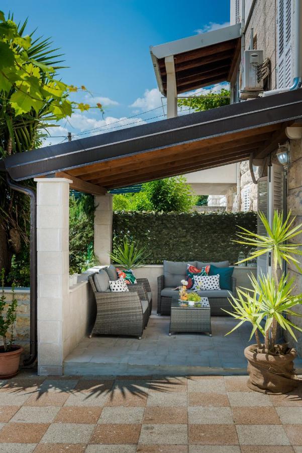 Niko's Charming With Free Parking Appartement *